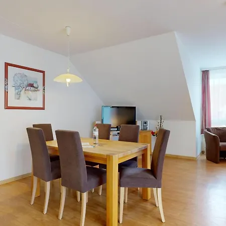 Appartementhaus Binzer Sterne 40 * Binz