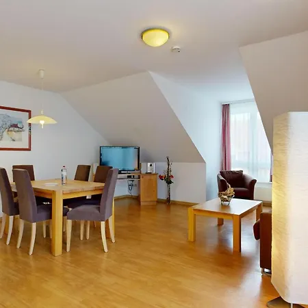 Appartementhaus Binzer Sterne 40 *