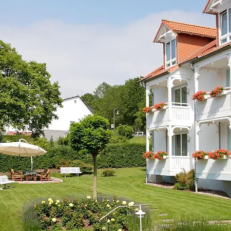 Appartementhaus Binzer Sterne 40 * Binz